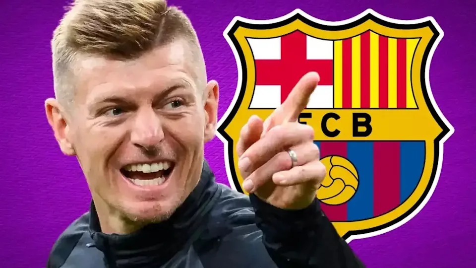 تحليل كروس الدقيق لأزمة برشلونة بعد الاعتزال